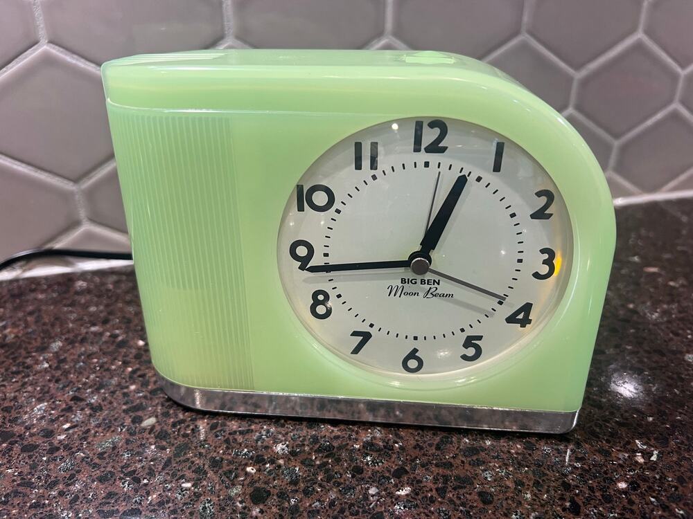 Moon Beam Alarm Clock BIG BEN 50'S STYLE REPRODUCTION WESTCLOX JADITE MINT GREEN